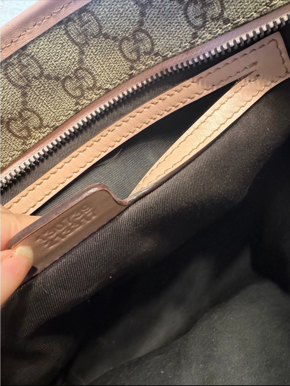 Gucci Beige GG Canvas Tote with Pink Leather Handles - Picture 5 of 7